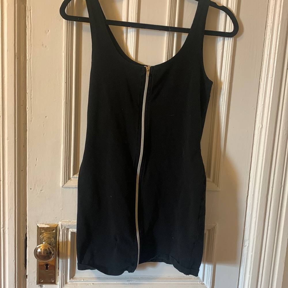Front zip top
